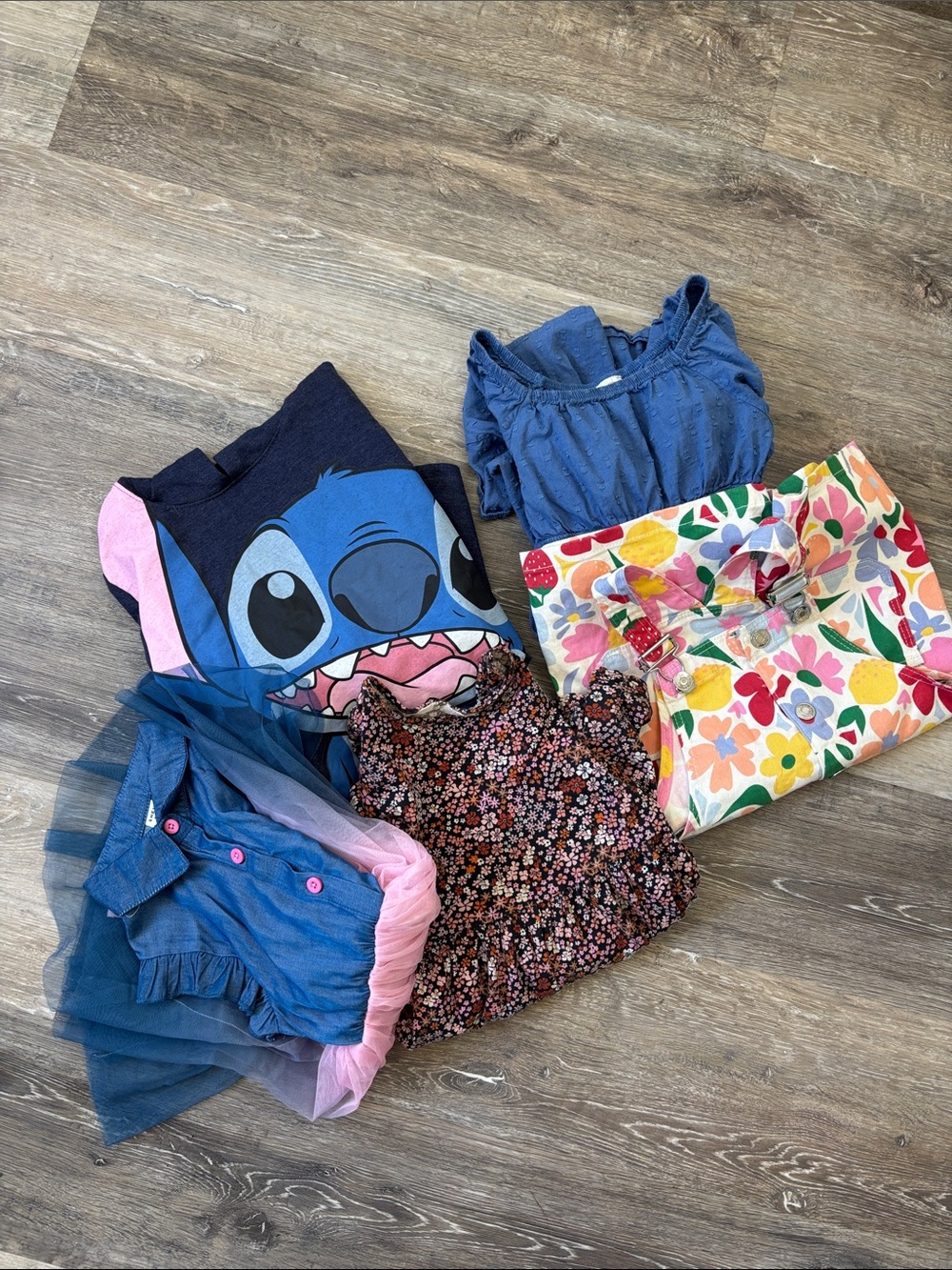 5pc Girls size 5 Bundle Dresses and Romper